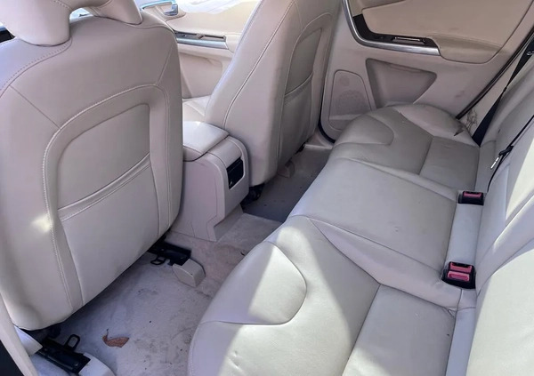 Volvo XC 60 cena 34000 przebieg: 135099, rok produkcji 2015 z Nowy Staw małe 154